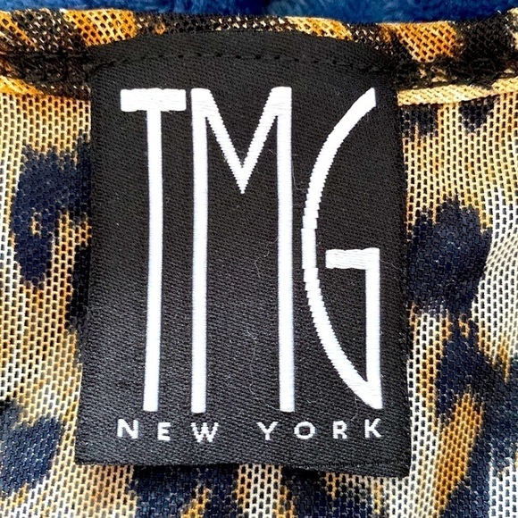 TMG leopard bathing suit cover up great for cruise Awesome animal print Medium
C - Picture 6 of 10